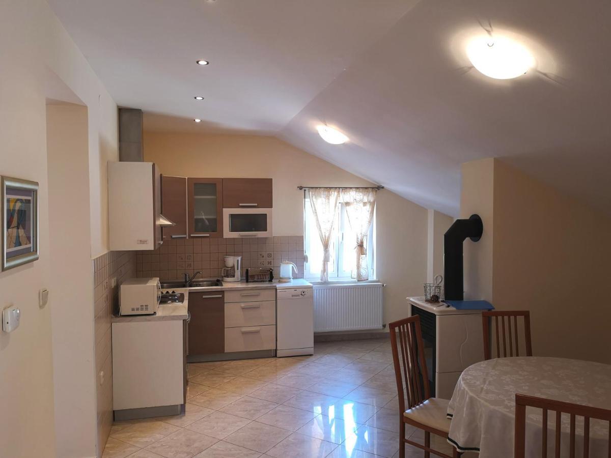 Apartments With A Swimming Pool Banjol, Rab - 11382 Exterior foto